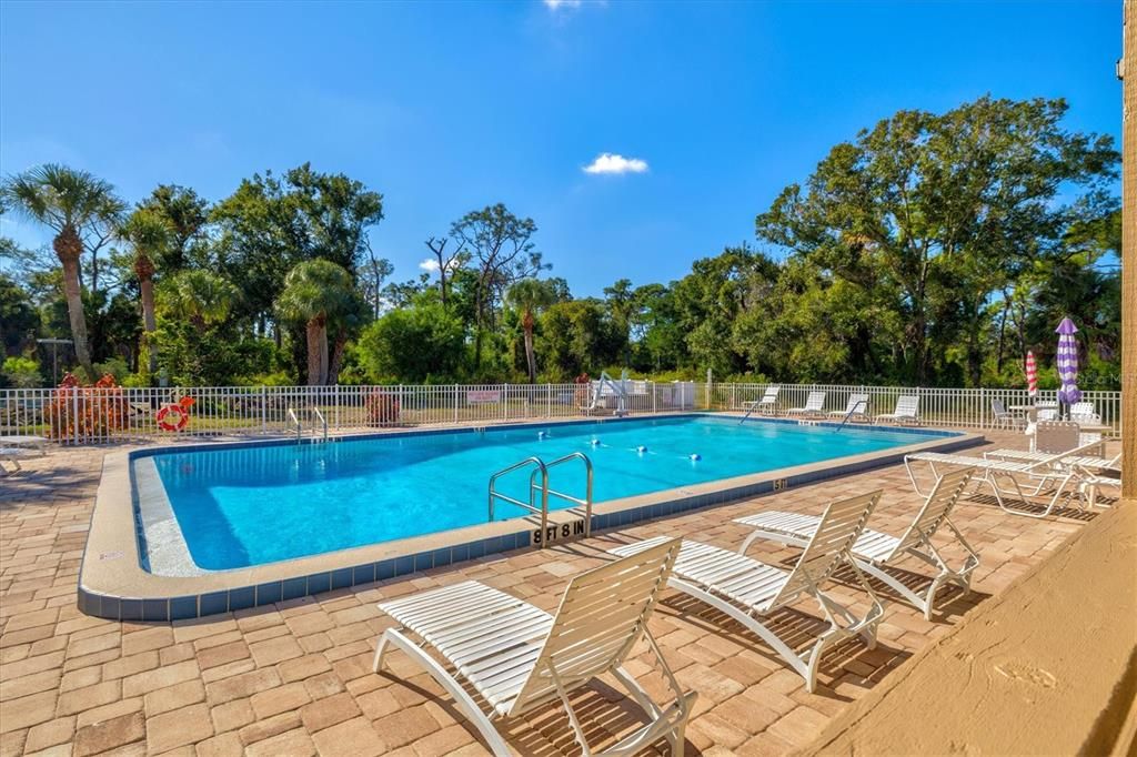 For Sale: $224,900 (2 beds, 2 baths, 1160 Square Feet)
