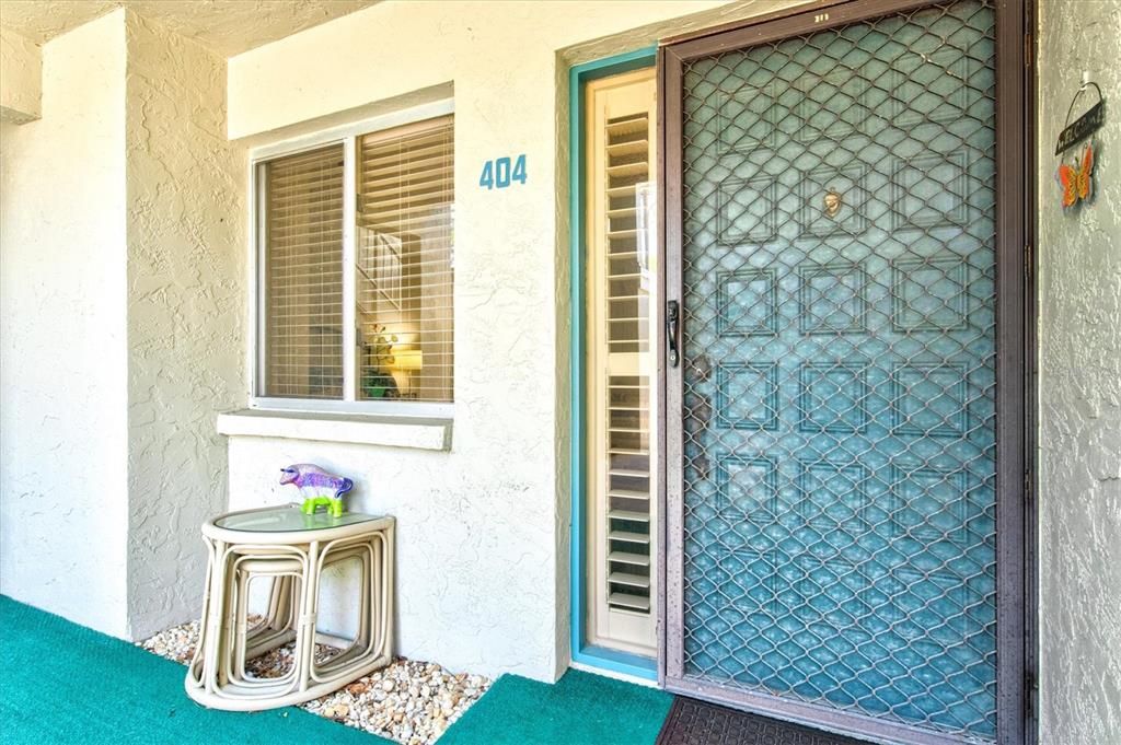 For Sale: $224,900 (2 beds, 2 baths, 1160 Square Feet)