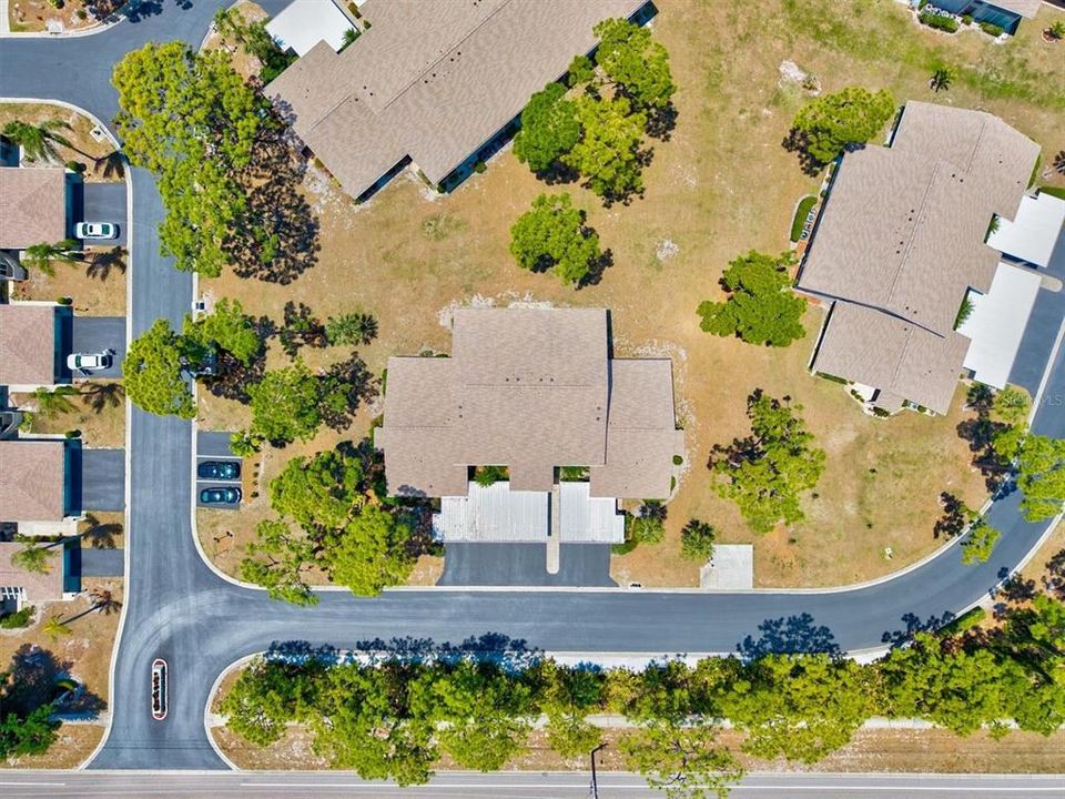 For Sale: $224,900 (2 beds, 2 baths, 1160 Square Feet)