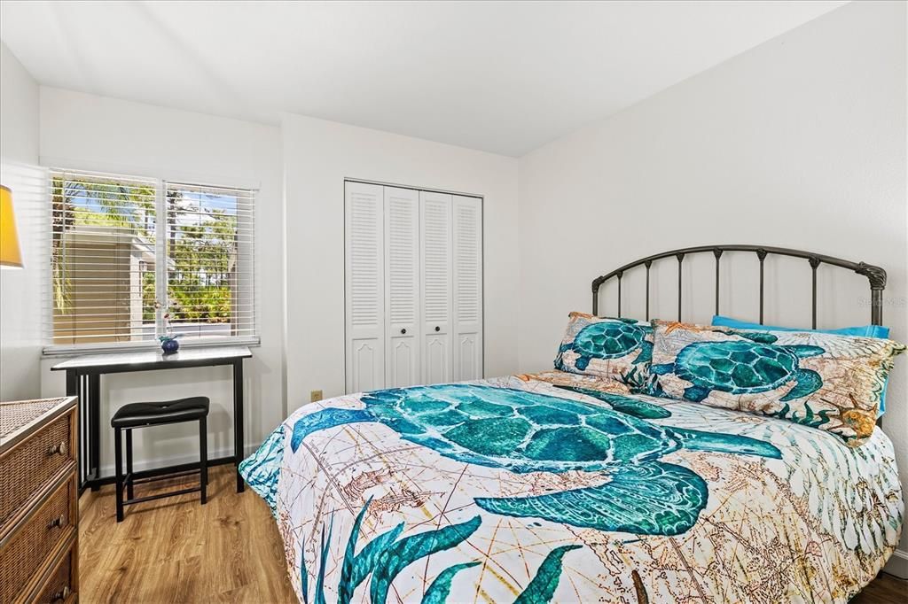 For Sale: $224,900 (2 beds, 2 baths, 1160 Square Feet)