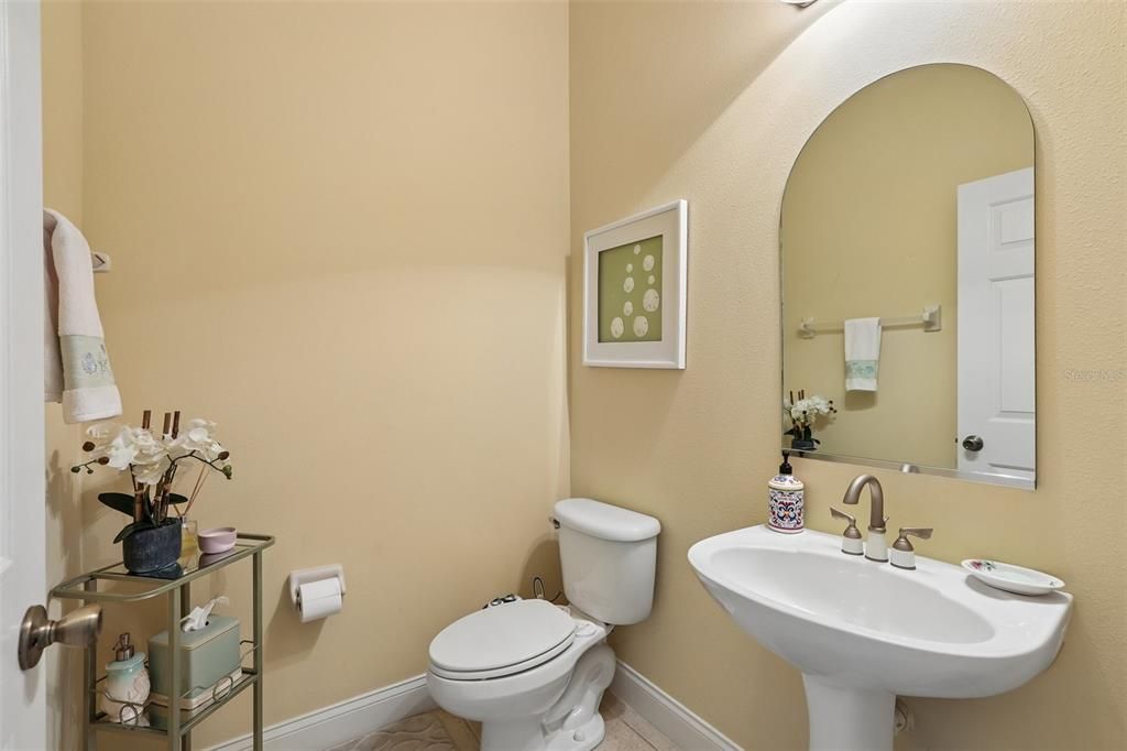 Active With Contract: $775,000 (4 beds, 3 baths, 3925 Square Feet)