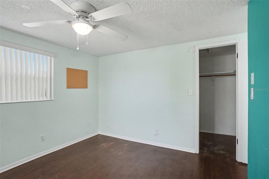 En Venta: $250,000 (3 camas, 2 baños, 1566 Pies cuadrados)