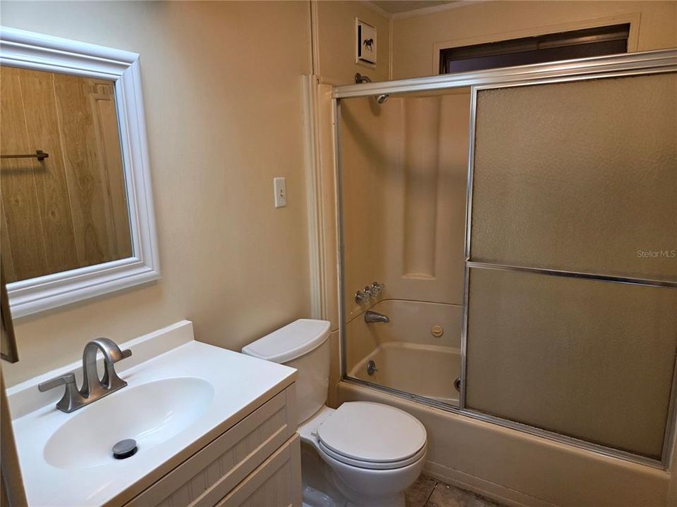 На продажу: $169,000 (2 спален, 2 ванн, 1232 Квадратных фут)