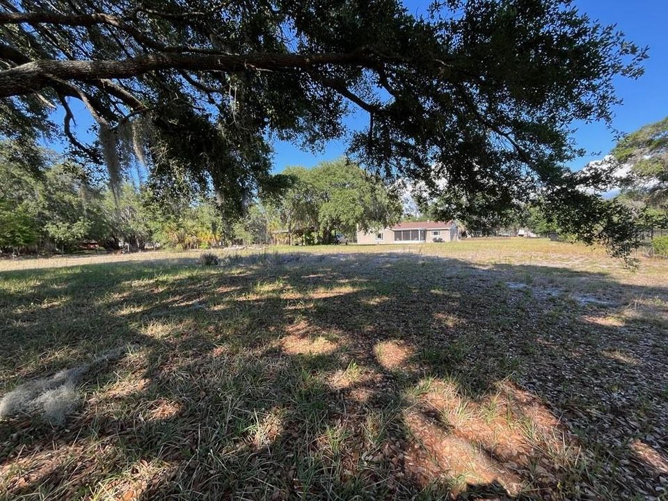 Activo con contrato: $470,000 (3 camas, 2 baños, 1937 Pies cuadrados)
