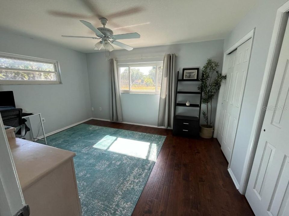 Activo con contrato: $470,000 (3 camas, 2 baños, 1937 Pies cuadrados)