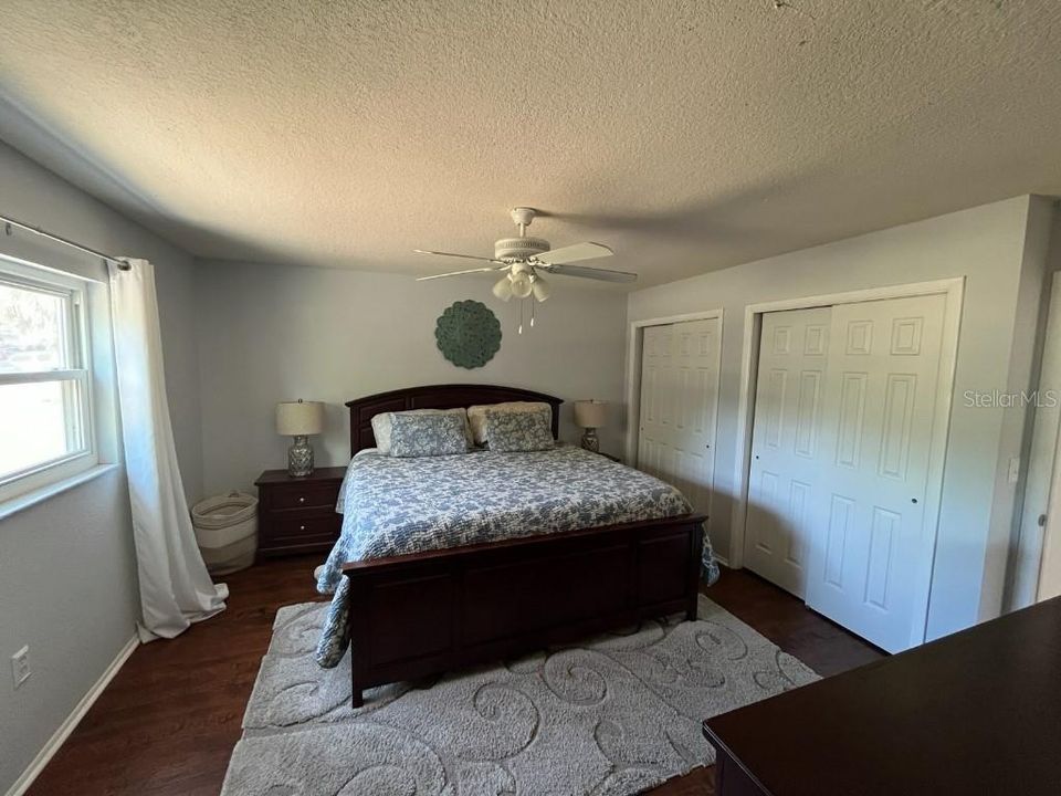 Activo con contrato: $470,000 (3 camas, 2 baños, 1937 Pies cuadrados)