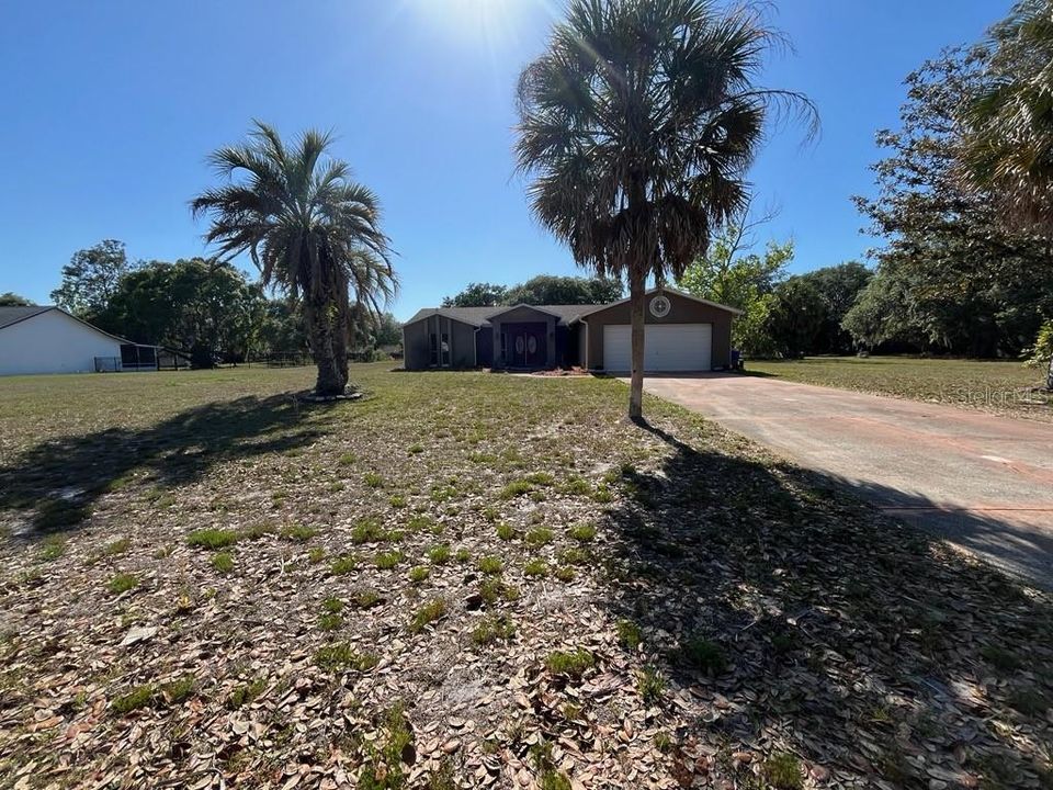 Activo con contrato: $470,000 (3 camas, 2 baños, 1937 Pies cuadrados)