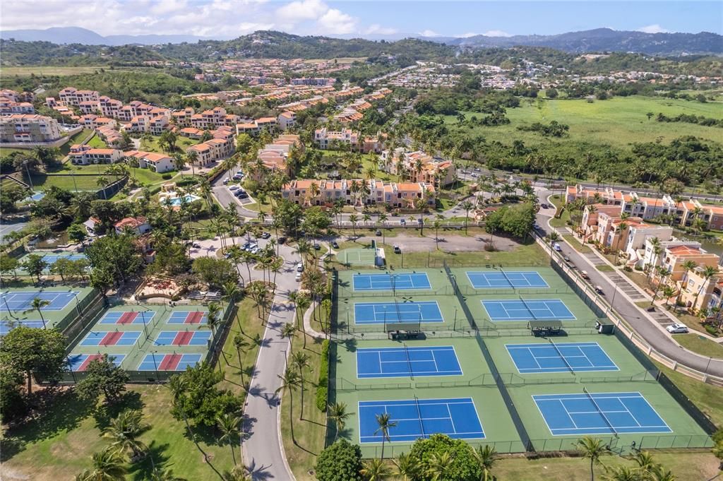 En Venta: $410,000 (3 camas, 2 baños, 1926 Pies cuadrados)