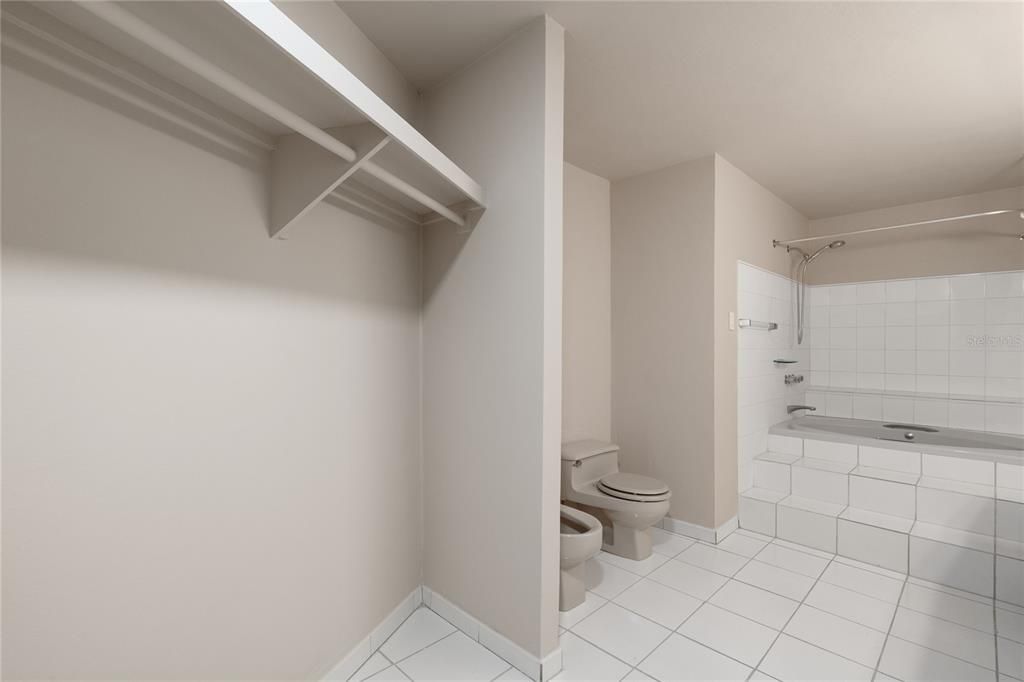 En Venta: $410,000 (3 camas, 2 baños, 1926 Pies cuadrados)
