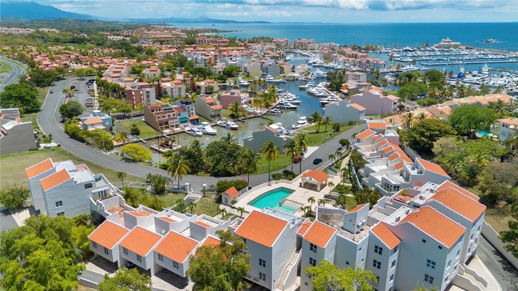 En Venta: $410,000 (3 camas, 2 baños, 1926 Pies cuadrados)