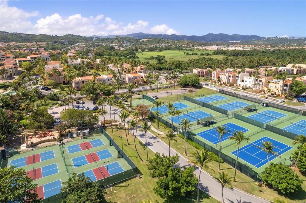 En Venta: $410,000 (3 camas, 2 baños, 1926 Pies cuadrados)