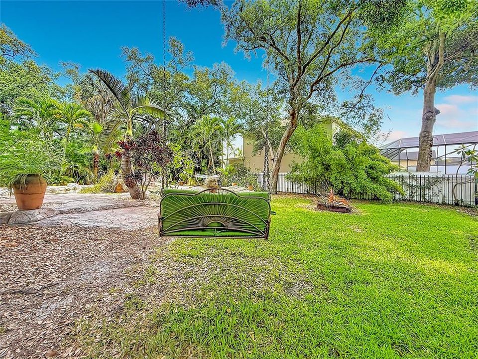 Active With Contract: $899,000 (4 beds, 2 baths, 2125 Square Feet)
