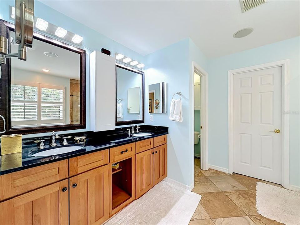 Active With Contract: $899,000 (4 beds, 2 baths, 2125 Square Feet)