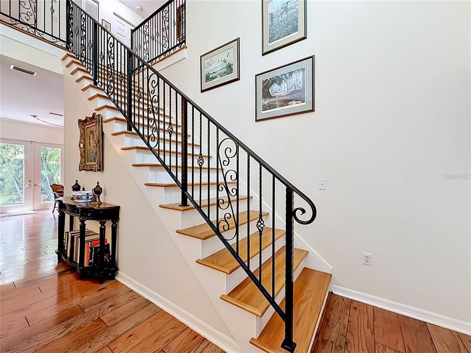 Active With Contract: $899,000 (4 beds, 2 baths, 2125 Square Feet)
