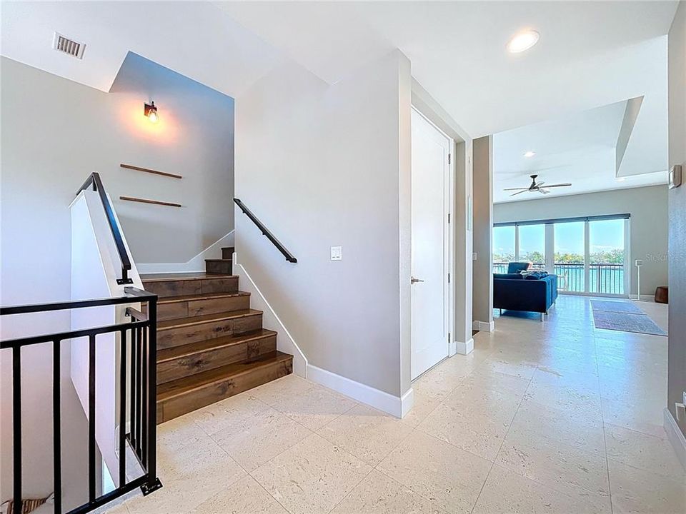For Sale: $3,299,000 (4 beds, 4 baths, 3495 Square Feet)