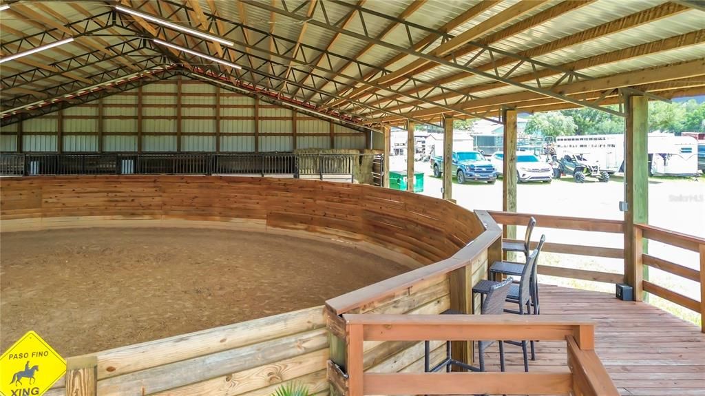 На продажу: $1,200,000 (16.70 acres)
