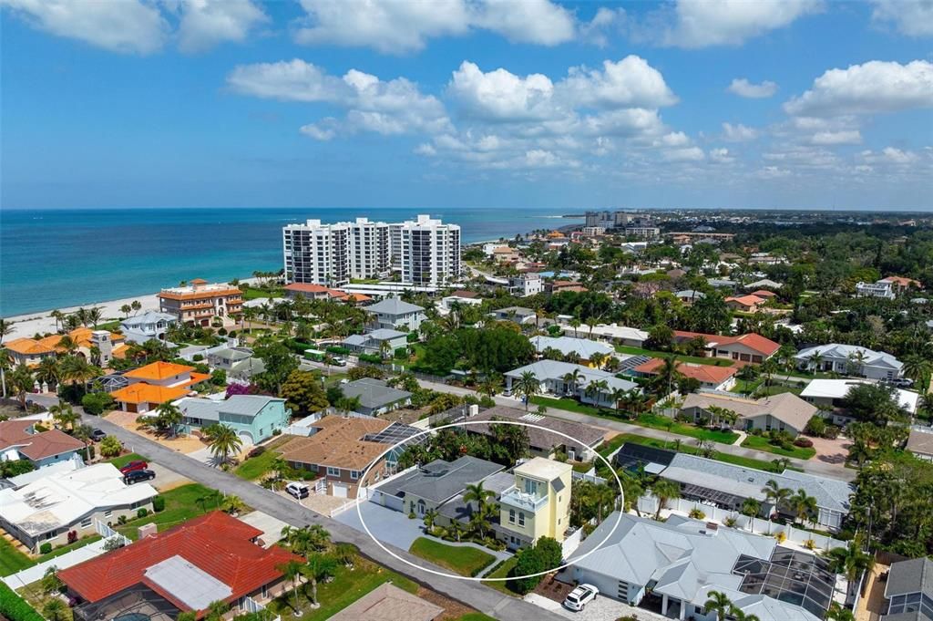 Activo con contrato: $1,390,000 (4 camas, 4 baños, 2966 Pies cuadrados)