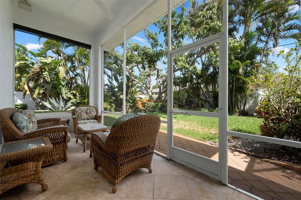 Activo con contrato: $1,390,000 (4 camas, 4 baños, 2966 Pies cuadrados)