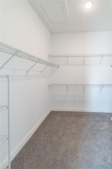 En Renta: $3,300 (3 camas, 2 baños, 2100 Pies cuadrados)