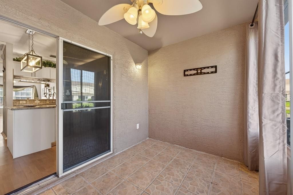 En Venta: $228,500 (2 camas, 2 baños, 1184 Pies cuadrados)