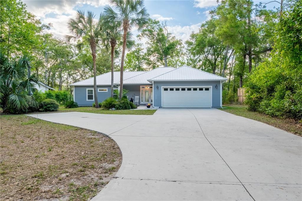 For Sale: $665,000 (3 beds, 2 baths, 1538 Square Feet)