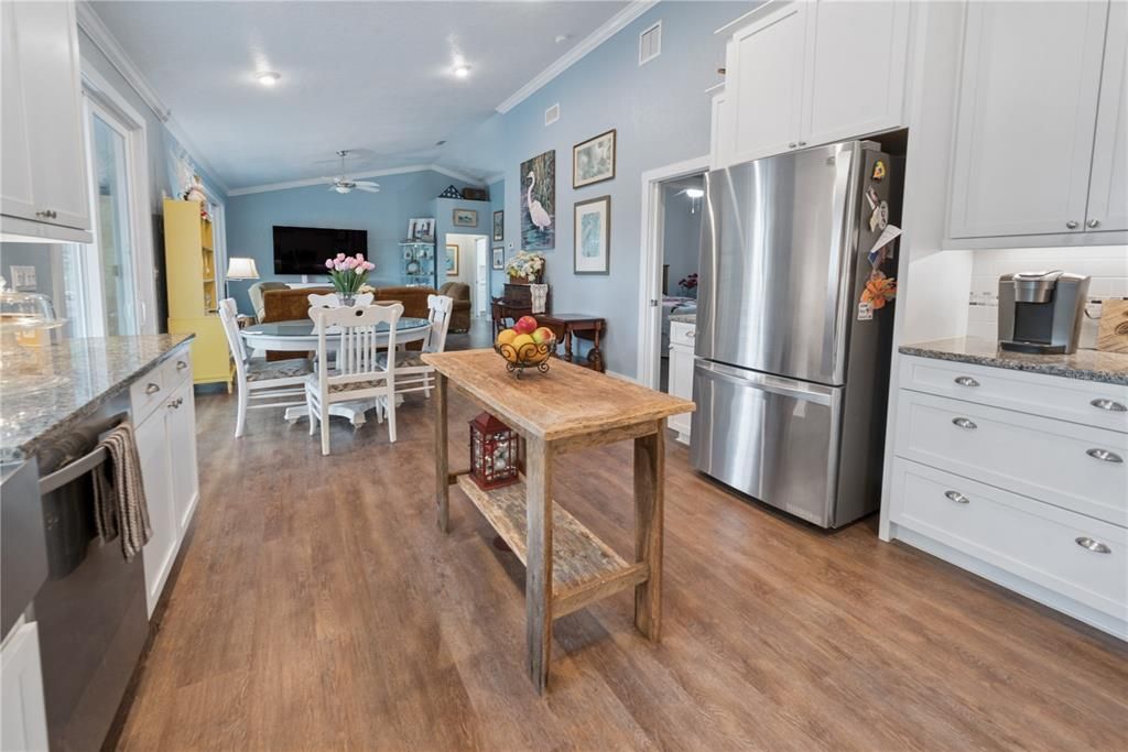 For Sale: $665,000 (3 beds, 2 baths, 1538 Square Feet)