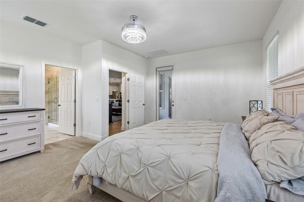 For Sale: $765,000 (4 beds, 3 baths, 2900 Square Feet)