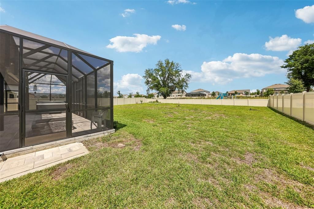 For Sale: $765,000 (4 beds, 3 baths, 2900 Square Feet)