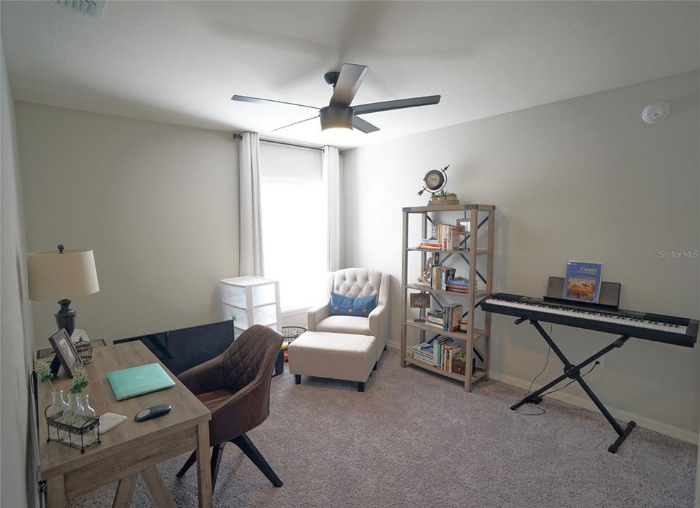 Active With Contract: $2,400 (3 beds, 2 baths, 1990 Square Feet)