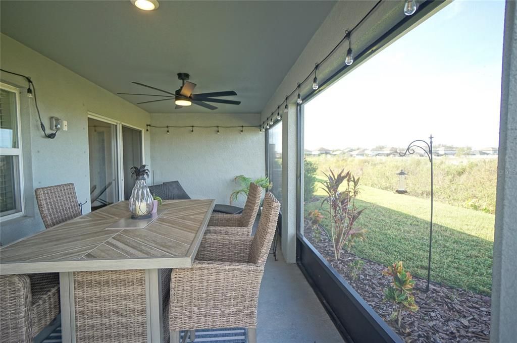 Active With Contract: $2,400 (3 beds, 2 baths, 1990 Square Feet)