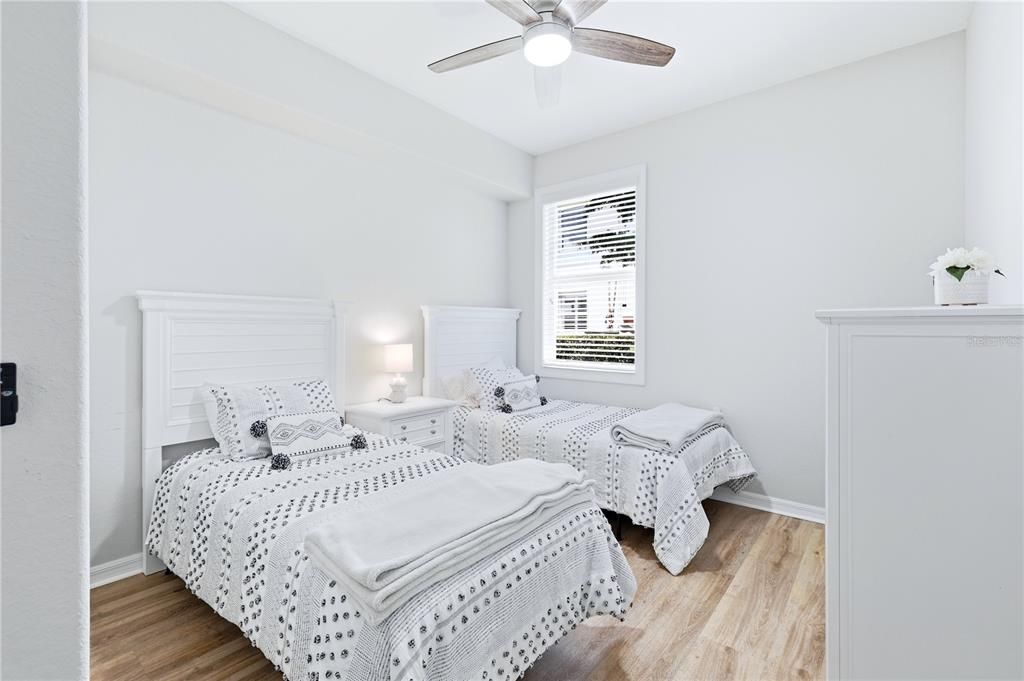 For Rent: $2,995 (3 beds, 2 baths, 1786 Square Feet)