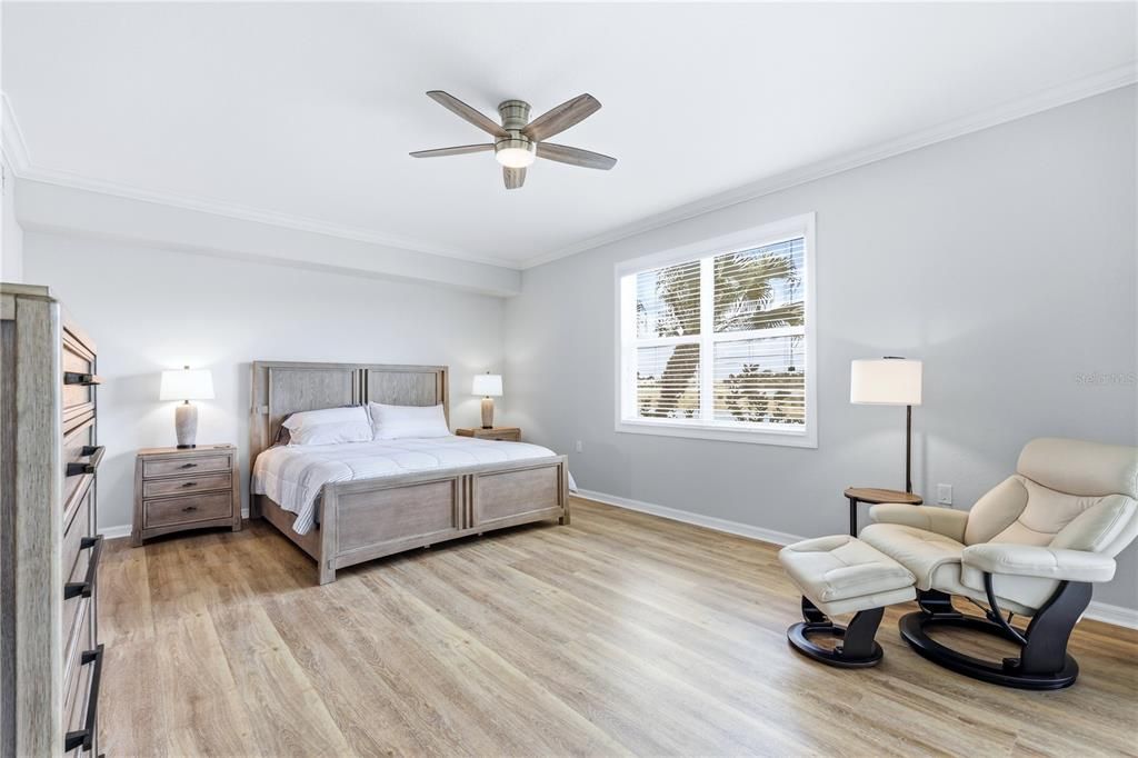 For Rent: $2,995 (3 beds, 2 baths, 1786 Square Feet)