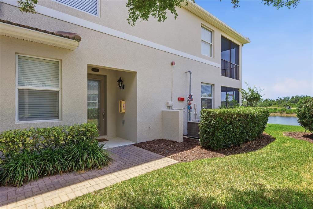 For Rent: $2,995 (3 beds, 2 baths, 1786 Square Feet)