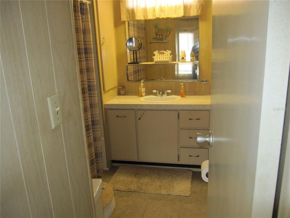 For Sale: $59,000 (2 beds, 1 baths, 552 Square Feet)