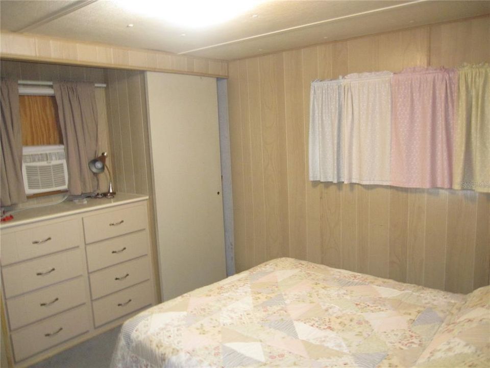 For Sale: $59,000 (2 beds, 1 baths, 552 Square Feet)