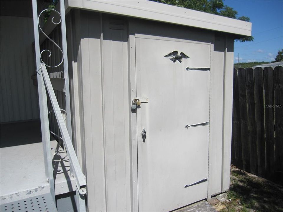 For Sale: $59,000 (2 beds, 1 baths, 552 Square Feet)