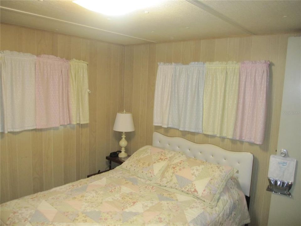 For Sale: $59,000 (2 beds, 1 baths, 552 Square Feet)