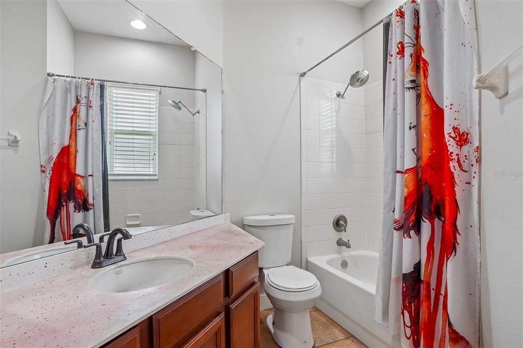 En Venta: $649,900 (4 camas, 3 baños, 2663 Pies cuadrados)