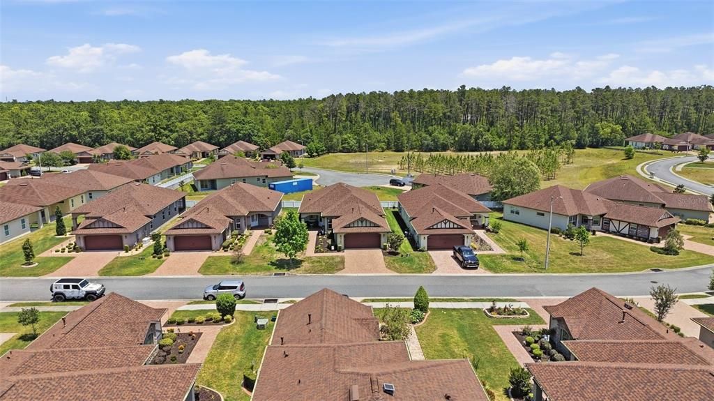 Под контрактом: $324,900 (3 спален, 2 ванн, 1861 Квадратных фут)