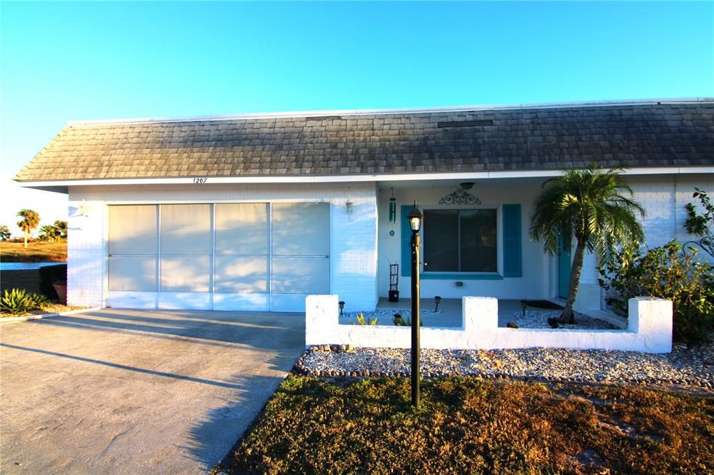 For Rent: $2,400 (2 beds, 2 baths, 1620 Square Feet)