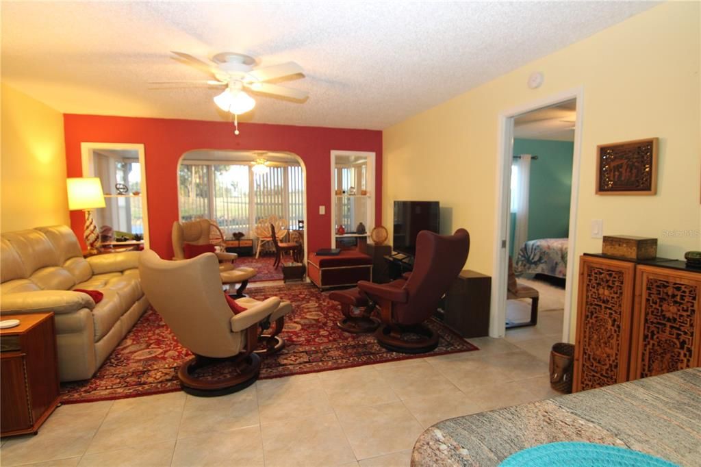 For Rent: $2,400 (2 beds, 2 baths, 1620 Square Feet)