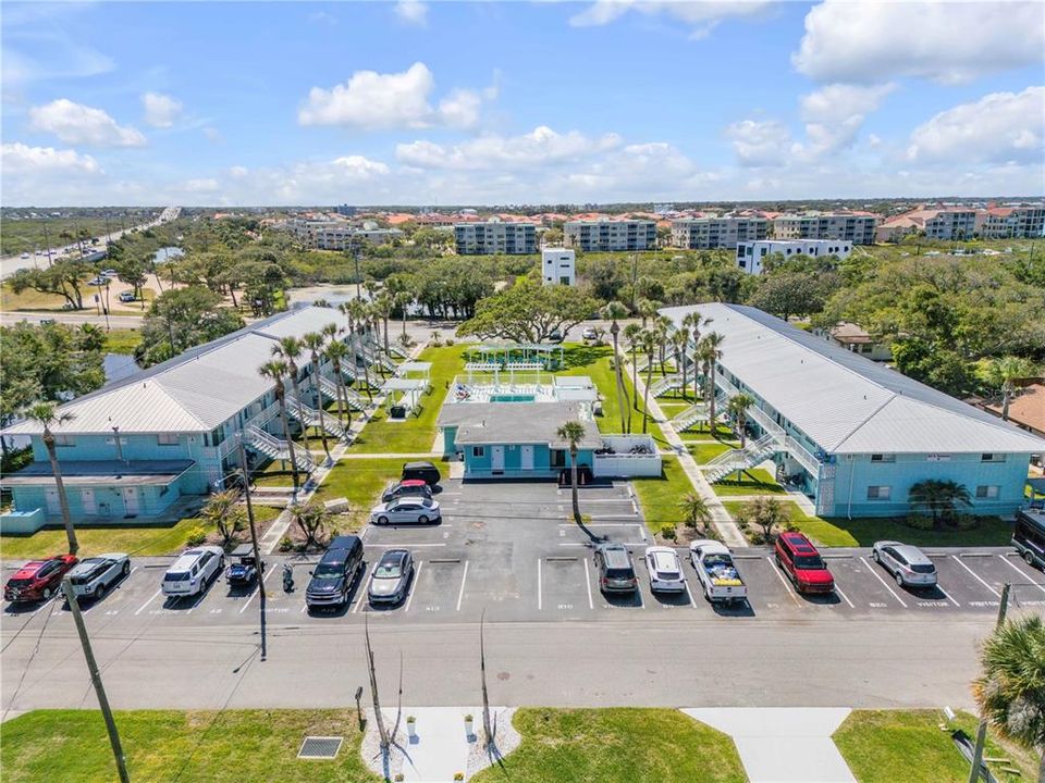 For Sale: $245,000 (1 beds, 1 baths, 600 Square Feet)