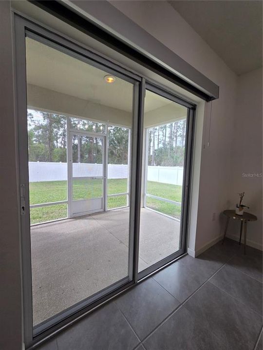 En Venta: $395,000 (4 camas, 2 baños, 1830 Pies cuadrados)