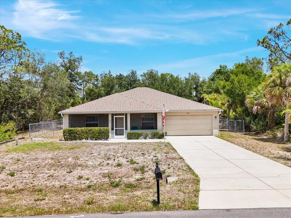 For Sale: $326,000 (3 beds, 2 baths, 1693 Square Feet)