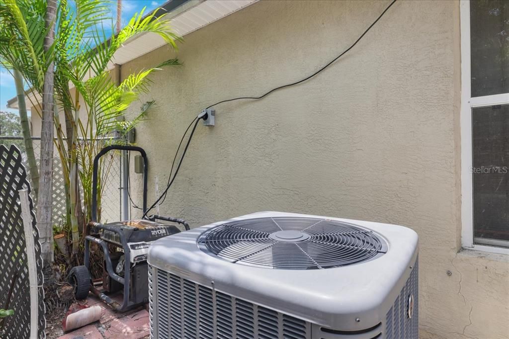 For Sale: $326,000 (3 beds, 2 baths, 1693 Square Feet)