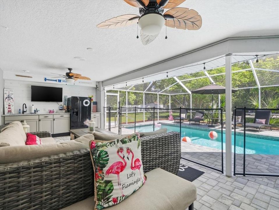 Active With Contract: $550,000 (4 beds, 2 baths, 2349 Square Feet)