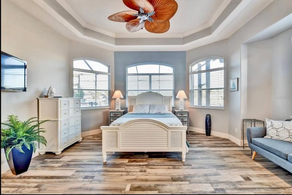 En Venta: $1,549,000 (4 camas, 3 baños, 2566 Pies cuadrados)