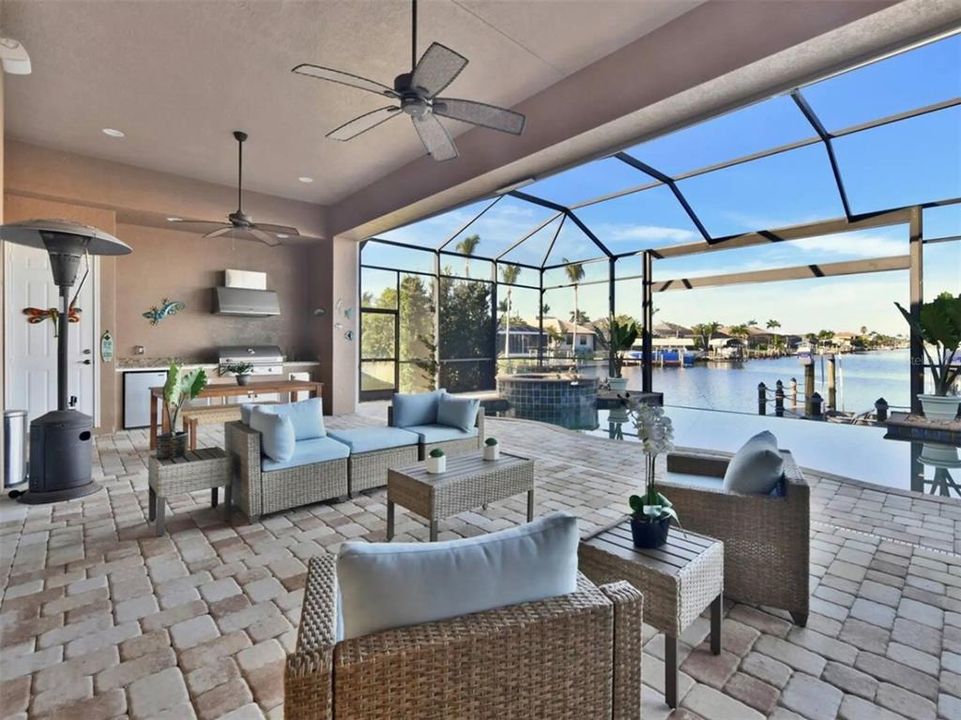 En Venta: $1,549,000 (4 camas, 3 baños, 2566 Pies cuadrados)