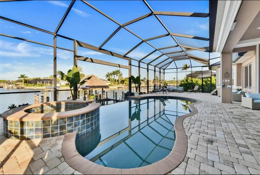 En Venta: $1,549,000 (4 camas, 3 baños, 2566 Pies cuadrados)