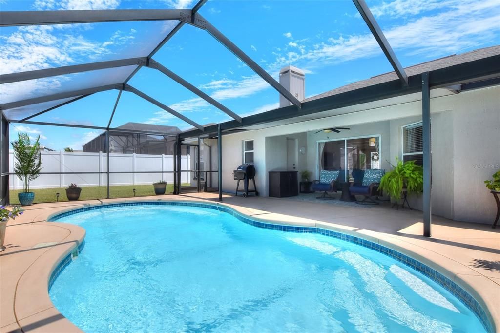 Active With Contract: $395,000 (3 beds, 2 baths, 1859 Square Feet)